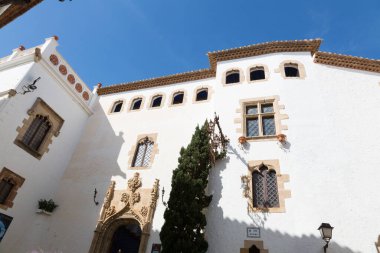 Akdeniz kıyı kenti Sitges 'in tarihi merkezi