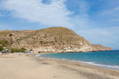 Agua Amarga plajı, Almeria, Endülüs, İspanya 'nın Cabo de Gata eyaletine bağlı..