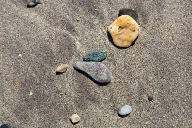 Akdeniz sahillerinde kayalar Akdeniz sahillerinde