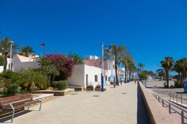 Cabo de Gata 'daki Carboneras köyü Almeria, Endülüs, İspanya.