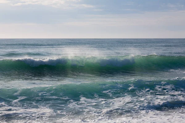 Medelhavet Vågor Sand Klippor Och Landskap — Stockfoto