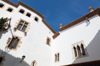 Akdeniz kıyı kenti Sitges 'in tarihi merkezi