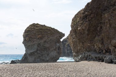 Playa de los Muertos, Cabo de Gata, İspanya 'nın Endülüs eyaletinde yer alan bir şehirdir..