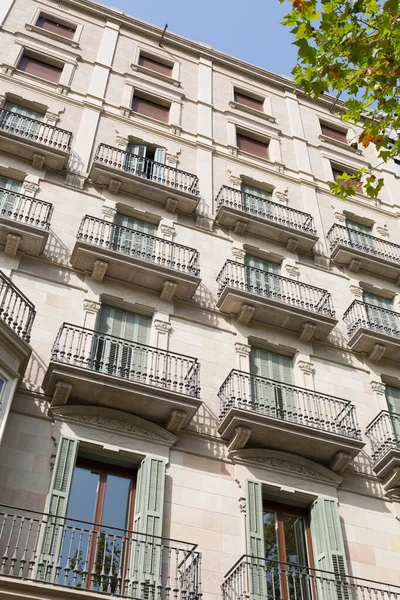 Klasszikus Épületek Ablakai Barcelona Városában — Stock Fotó
