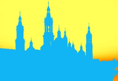 Zaragoza 'da günbatımı gökyüzüne karşı bazilika del pilar' ın çarpıcı silueti, Ebro nehrine yansıdı.