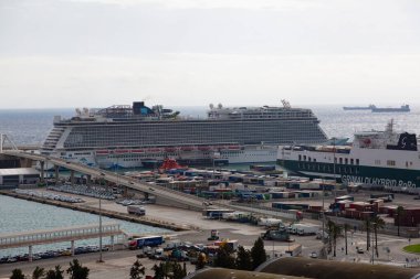 Barselona teleferik kulesi, otel sanat ve dünya ticaret merkezi.