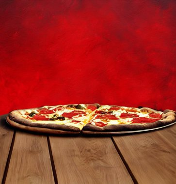 - Pizza. Geleneksel İtalyan mutfağı fast food. Gurme taze lezzetli ev yapımı pizza. Avrupa yemeği. Pizzacılar ve restoranlar için broşür ve poster.