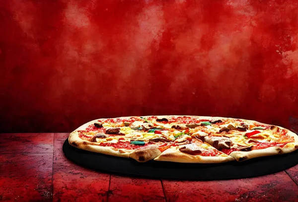 Pizzę Tradycyjne Dania Kuchni Włoskiej Fast Food Smakosz Świeże Pyszne — Zdjęcie stockowe
