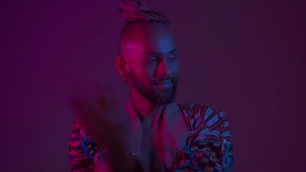 Neon Light Studio Close Portrait Handsome Black Gay Man Looking — Stok video