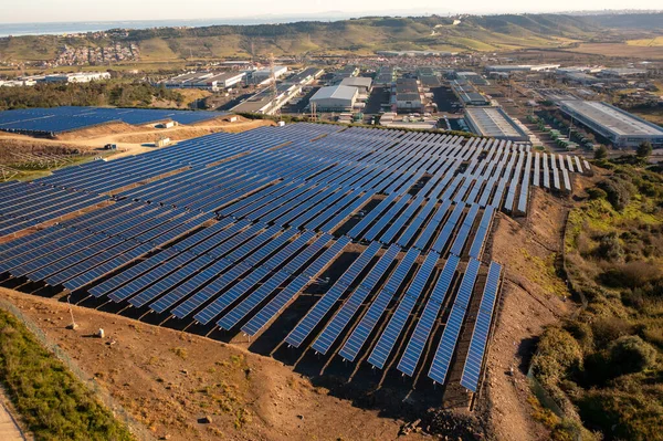 Ecología Paneles Centrales Solares Campos Energía Verde Paisaje Innovación Eléctrica —  Fotos de Stock