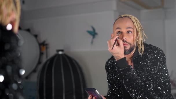 Gay Man Applying Eyelashes Looking Mirror Dressed Black Jacket Sequins — Stock Video