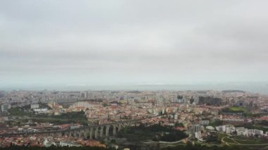 Lizbon, Portekiz, Avrupa 'da Aqueduct ve karayolu trafiği