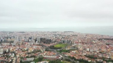 Lizbon şehir merkezinin hava panoramik görüntüsü, Portekiz Sonbahar Günü