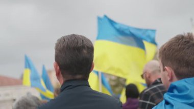 Ukrayna halkı Lizbon sokaklarında Ukrayna 'daki savaş ve Rus işgalini protesto etti. 