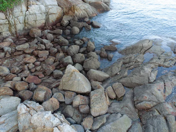 Повітряне Зображення Пляжу Великою Кількістю Гранітних Каменів — стокове фото