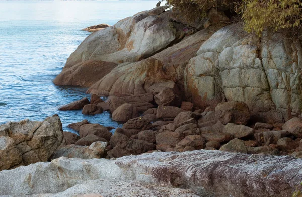Υπέρυθρη Εικόνα Των Βράχων Που Βρέθηκαν Κατά Μήκος Της Παραλίας — Φωτογραφία Αρχείου