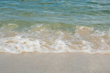 Kumsaldaki güneşli günün kızılötesi görüntüsü..