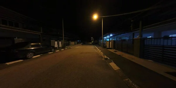 Nachtszene Den Einstöckigen Reihenhäusern — Stockfoto
