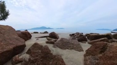 motion footage of walking along the beach 