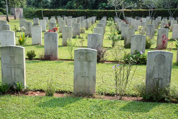 マレーシアのパーク 2023年4月18日 太平記紀念碑は 台北市ブキットラルートに位置するマレーシアへの日本軍の侵攻中に殺害された連合軍兵士のための最後の休憩所です — ストック写真