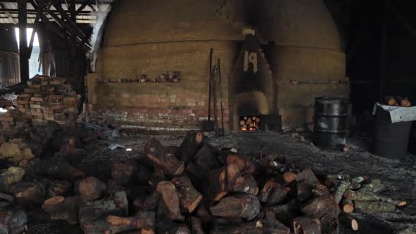Pérák Malajsie Června 2023 Záběry Výroby Dřevěného Uhlí Dopravy Vaření — Stock video