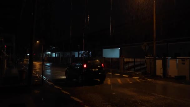 Night Rain Residential Street Scene — Stock Video