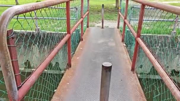 Bridge Crossing Outdoor Concrete Drainage System City Street — Stock Video