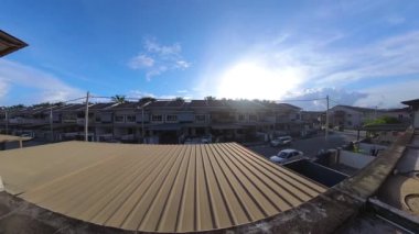 Sokaktaki değişen havanın hızlandırılmış görüntüleri