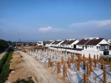 İlk konut inşaatı için beton yapının havadan görüntüsü. 