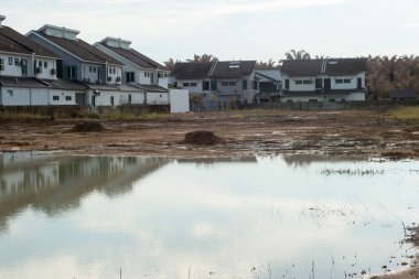 Yerleşim alanının dışındaki bataklık manzarasının kızılötesi görüntüsü.. 