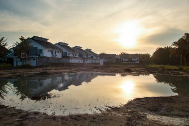 Yerleşim alanının dışındaki bataklık manzarasının kızılötesi görüntüsü.. 
