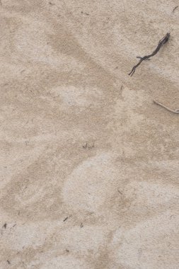 Kurumuş toprak yüzeyinin şekli ve dokusu sıcak havaya bağlı.. 