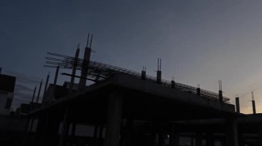 Yeni günün şafağında güzel ufuk..