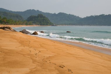 Juara sahilinde güzel bir sahil.