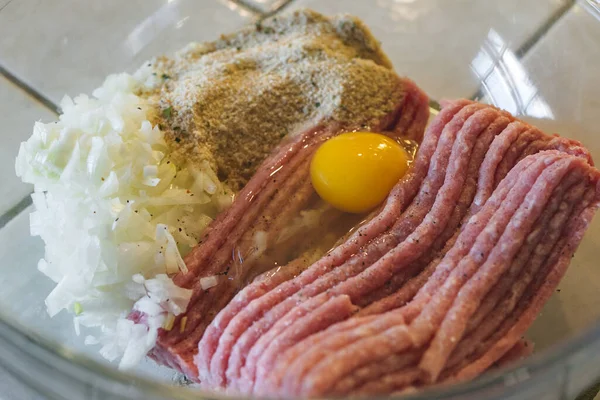 Ground Meat Breadcrumbs Chopped Onion Egg Seasoning Close Glass Bowl — Stockfoto