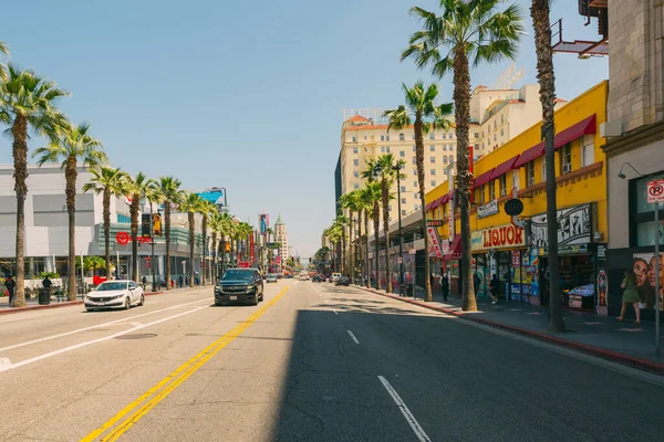 Los Angeles Kalifornia Usa 2023 Április Hollywood Boulevard Egy Napsütéses — Stock Fotó