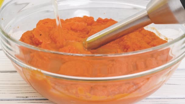 Roasted Butternut Squash Soup Recipe Preparation Process Blending Roasted Vegetables — Stock Video