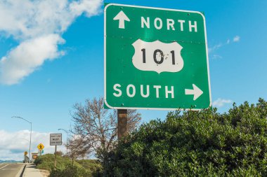 101 North and South freeway entrance sign in California