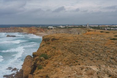 Sagres, Portekiz - 29 Aralık 2023. Portekiz 'deki Fortaleza de Sagres' i keşfediyorum. Kalenin içinde..