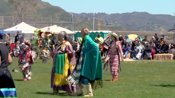 Malibu Kalifornien April 2024 Chumash Day Pow Wow Och Inter — Stockvideo