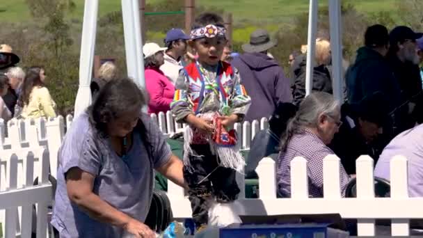 Malibu California Aprile 2024 Chumash Day Pow Wow Incontro Intertribale — Video Stock