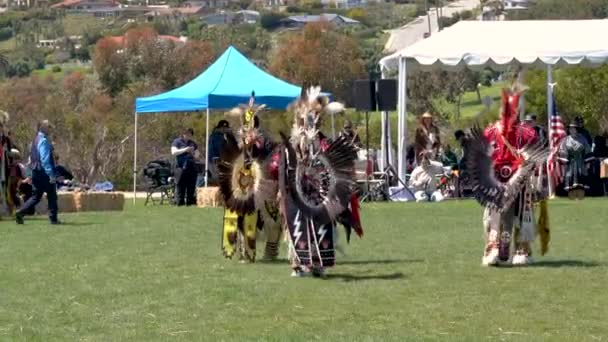 Malibu California Nisan 2024 Chumash Günü Pow Wow Kabileler Arası — Stok video