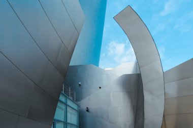 Los Angeles, Kaliforniya, ABD - 25 Nisan 2023. Walt Disney Konser Salonu Los Angeles, Kaliforniya, ABD 'de. Mimari ayrıntılar.