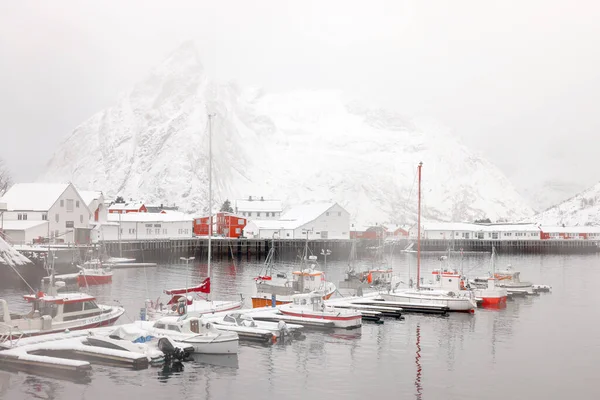 Reine Fishing Village Lofoten Islands Red Rorbu Houses Winter Snow — Stock Photo, Image