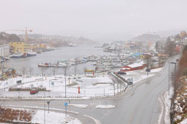 Batı Norveç, Avrupa 'da Kristiansund kasabasının kış manzarası