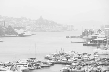 Batı Norveç, Avrupa 'da Kristiansund kasabasının kış manzarası