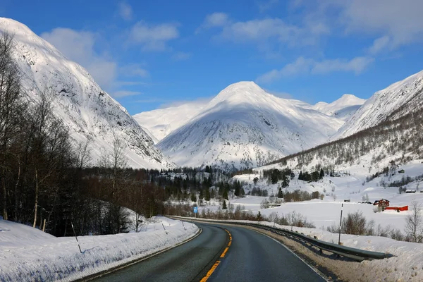Paisaje Alpino Invernal Ruta Hemsedal Noruega Europa —  Fotos de Stock