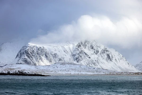 Peisaj Furtunos Iarnă Plajă Skagsanden Flakstad Insulele Lofoten Norvegia Europa — Fotografie, imagine de stoc