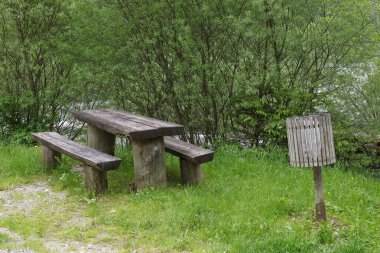 Luce tatil beldesinde geleneksel ahşap mimari, Slovenya, Avrupa