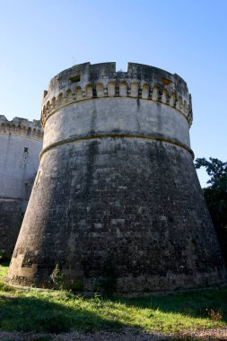 Matera 'nın ortaçağ kalesinin kalıntıları. Matera İtalya, Avrupa 'daki Ortaçağ Tramontano Kalesi